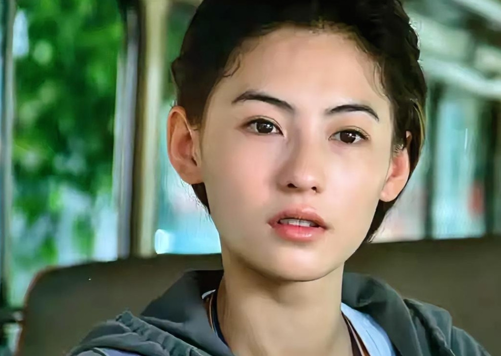 万万没想到！离婚14年，张柏芝一句话，给足了谢霆锋最后的体面…看哭了！张柏芝