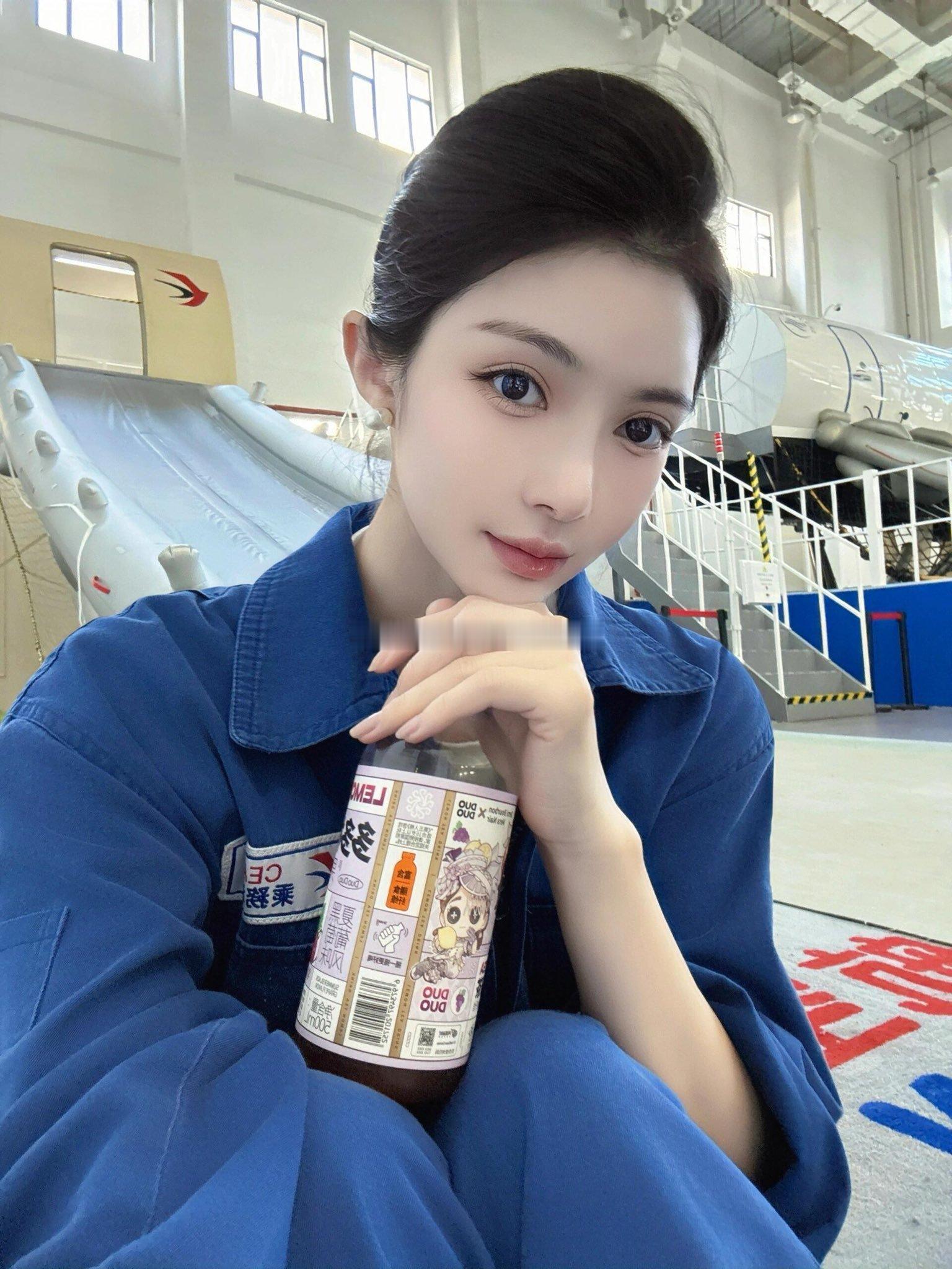 喜欢吃糖吗，像我一样甜的😘空乘民航乘务员