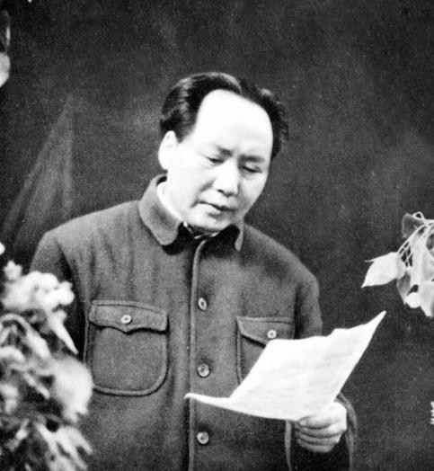 一位老中医评价毛主席：毛泽东时代他的个人生活、工作的一些思想，对于民众而言，其实