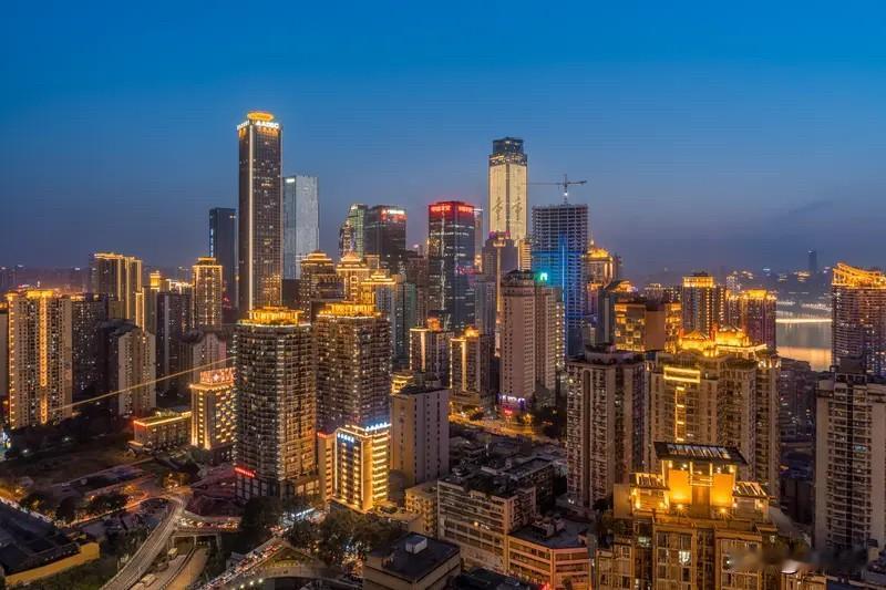 重庆楼市：从1月3日到8月6日，渝中区房价横盘维持在1.2万，是目前重庆房价