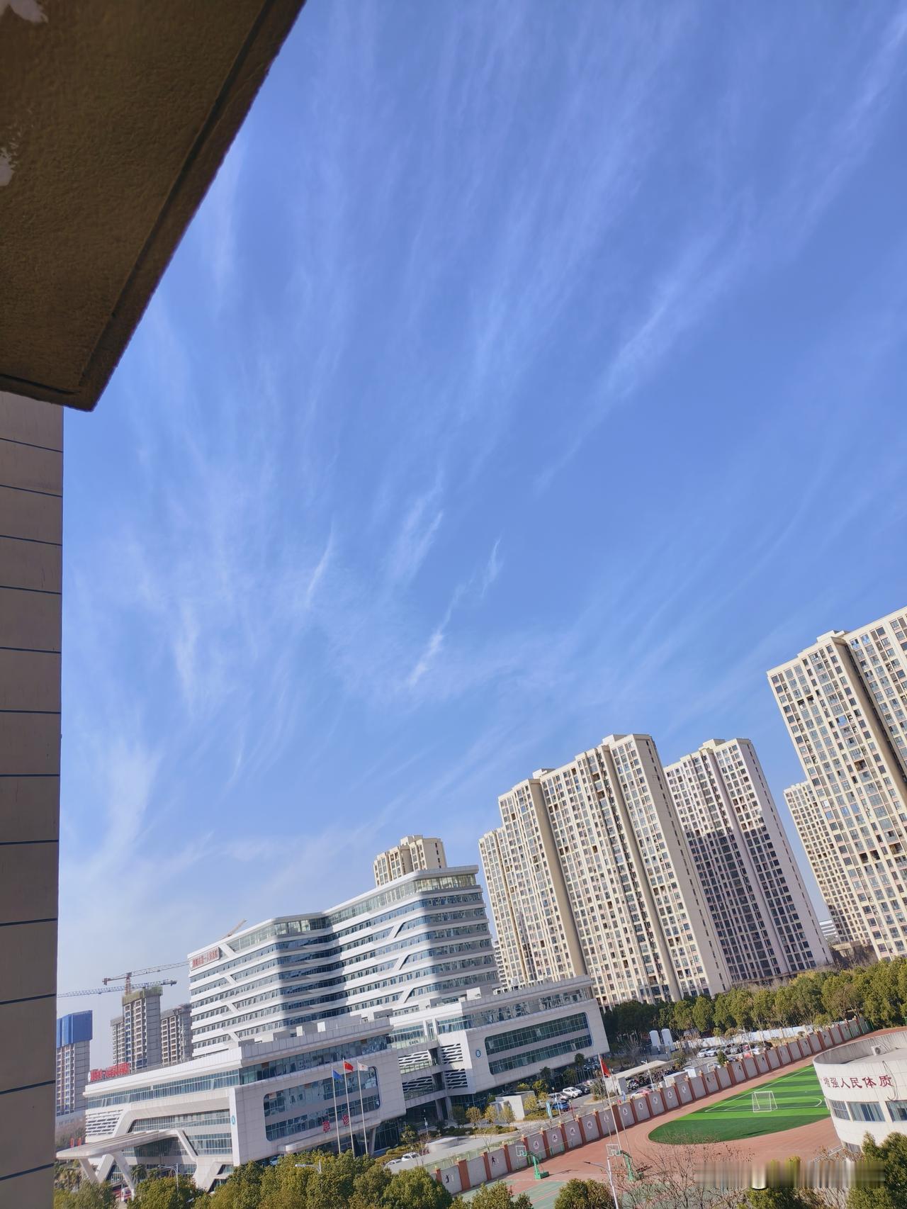 冬日襄阳，气温直冲20℃离谱襄阳的冬天怕不是偷偷跟春天换了岗吧！都农历冬月二十