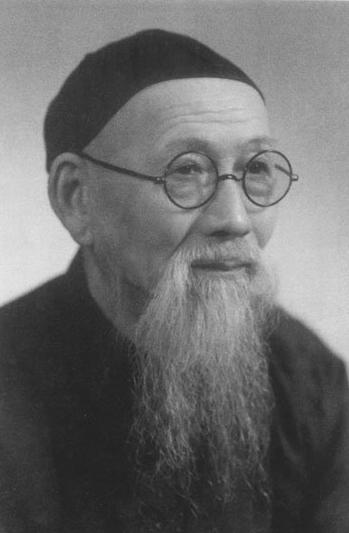 1931年，宋美龄和母亲去杭州玩，花了1.3万元，事后找浙江省政府报销，省主席张