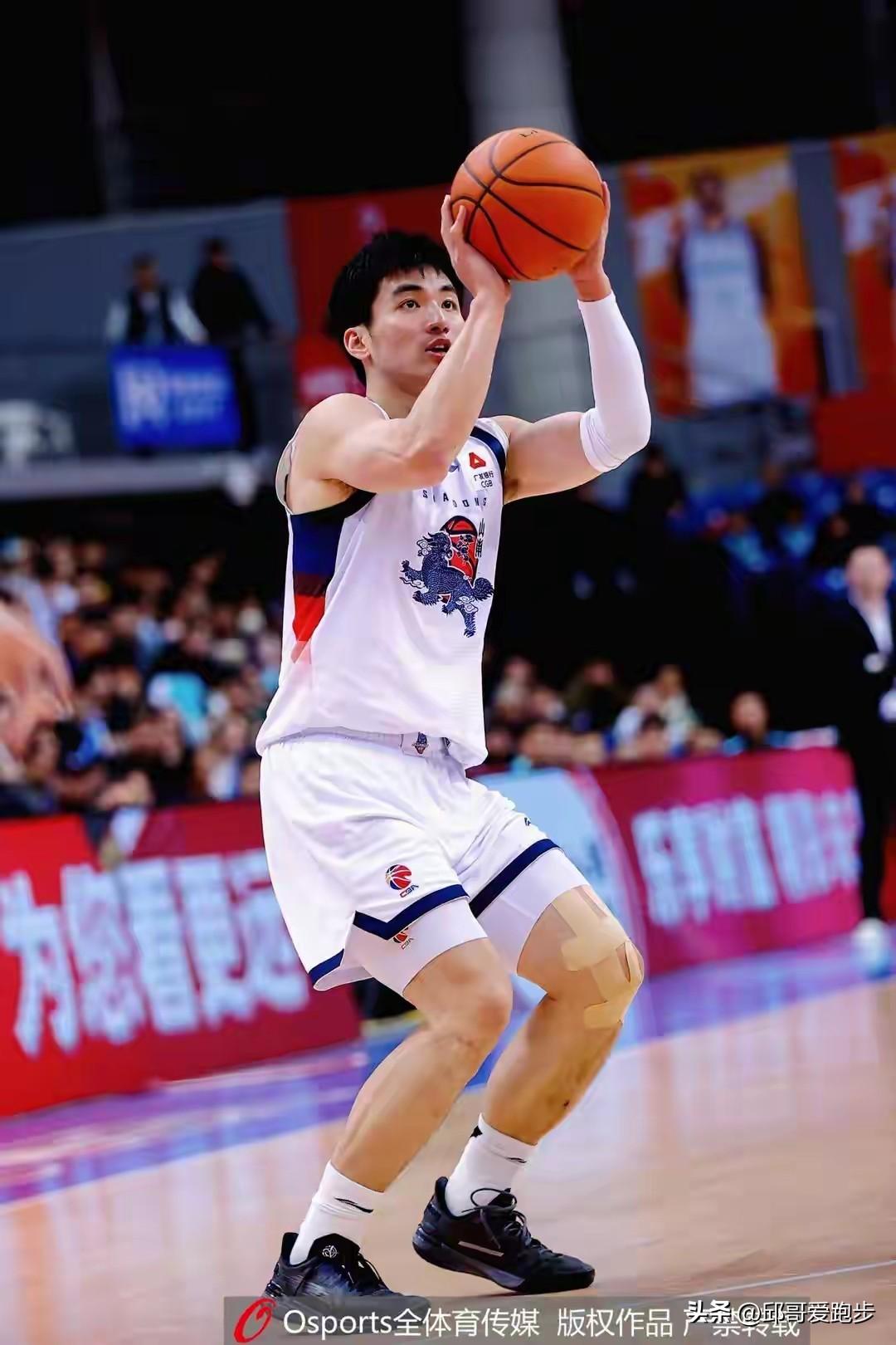 我们没等来老六的疯狂表现，却等来最后3分钟登场于德豪！你的上场让江苏队可以有翻