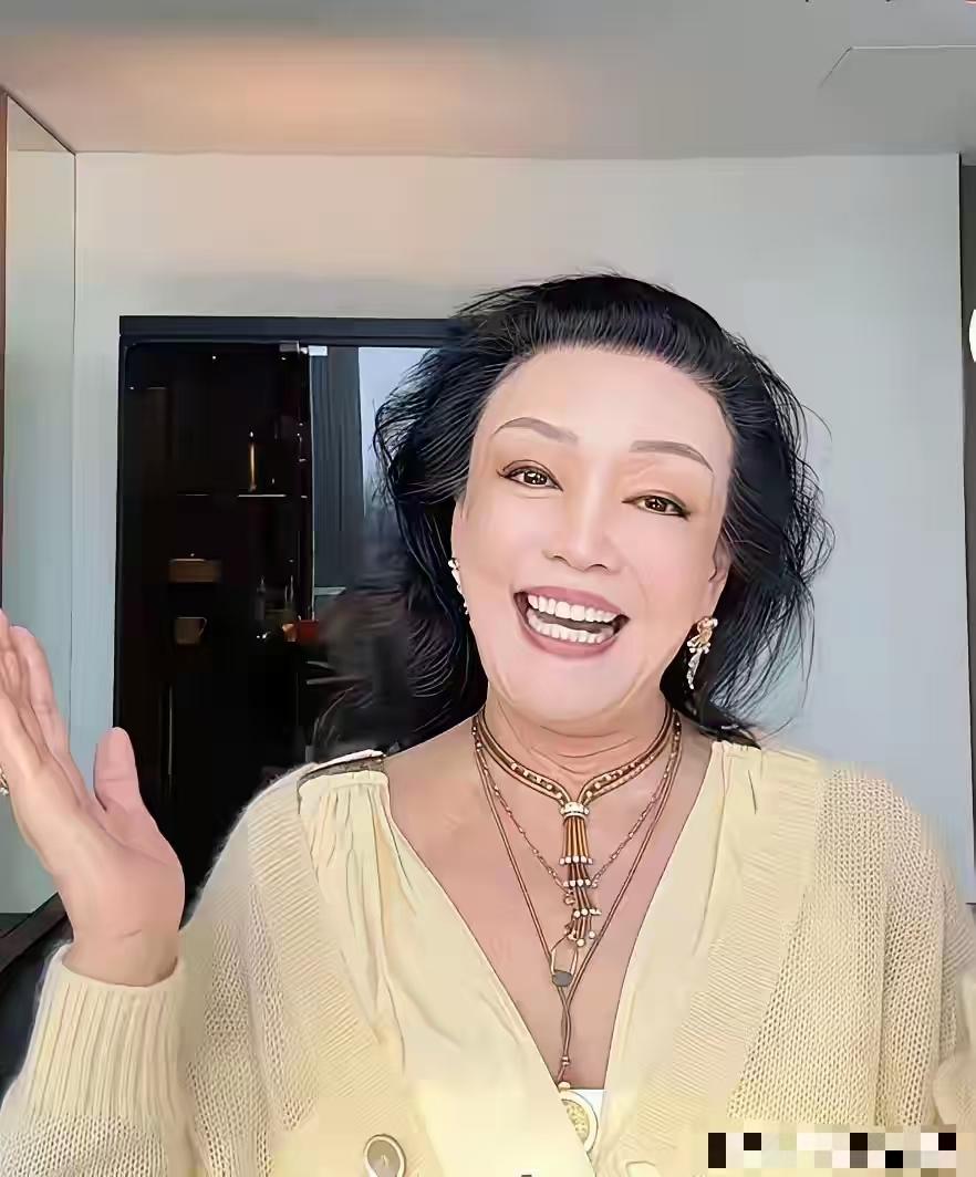 姓马的不是说她自己有钱吗？自己家有很多财产给她吗？说不在乎汪小菲的家产，这么快就