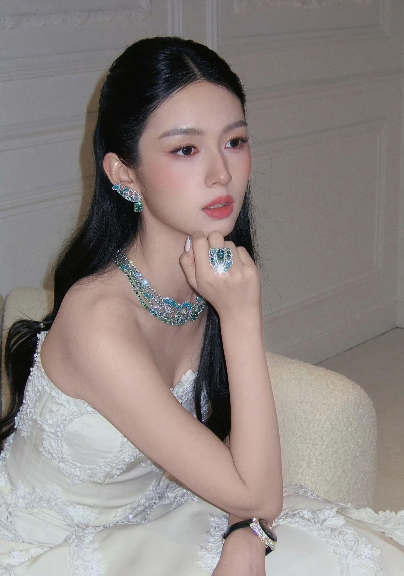 一些女明星的珠宝消失术…