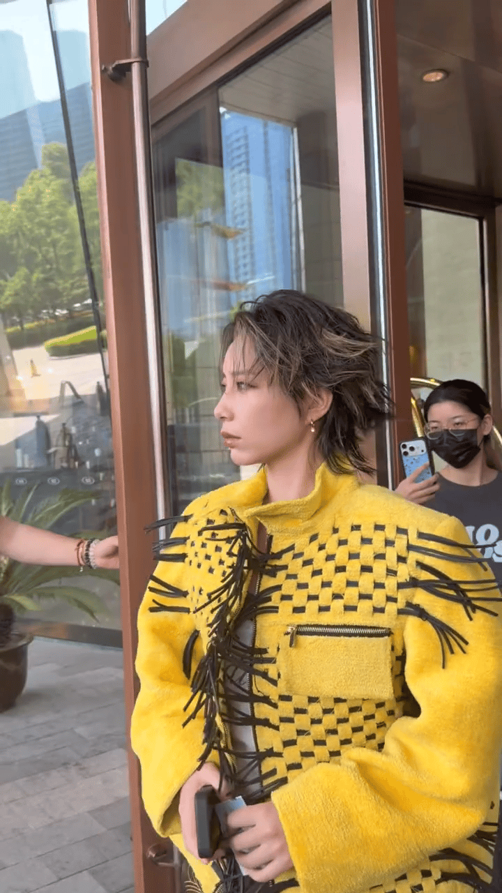 李斯丹妮已争气争气再争气说唱巅峰对决2026常年在各大音综摸爬滚打练出来的硬