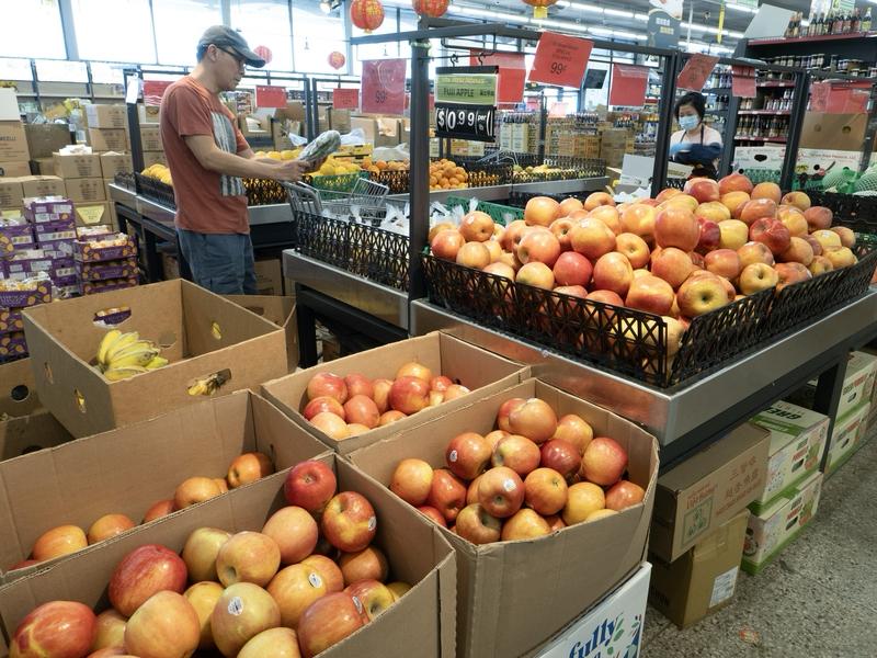 今晚美国CPI数据出来了，2.4%，跟预期一模一样。没惊喜，也没惊吓。很