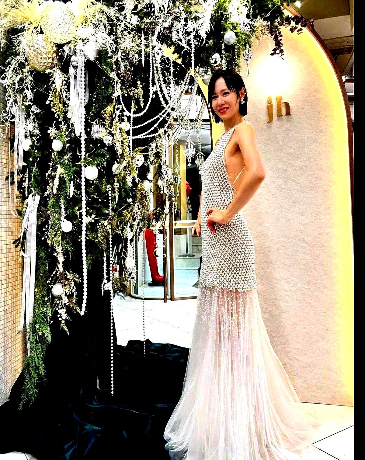 看孙艺珍拿了青龙影后发的长文，突然就有点感慨。她拿奖后没飘，反而复盘感言