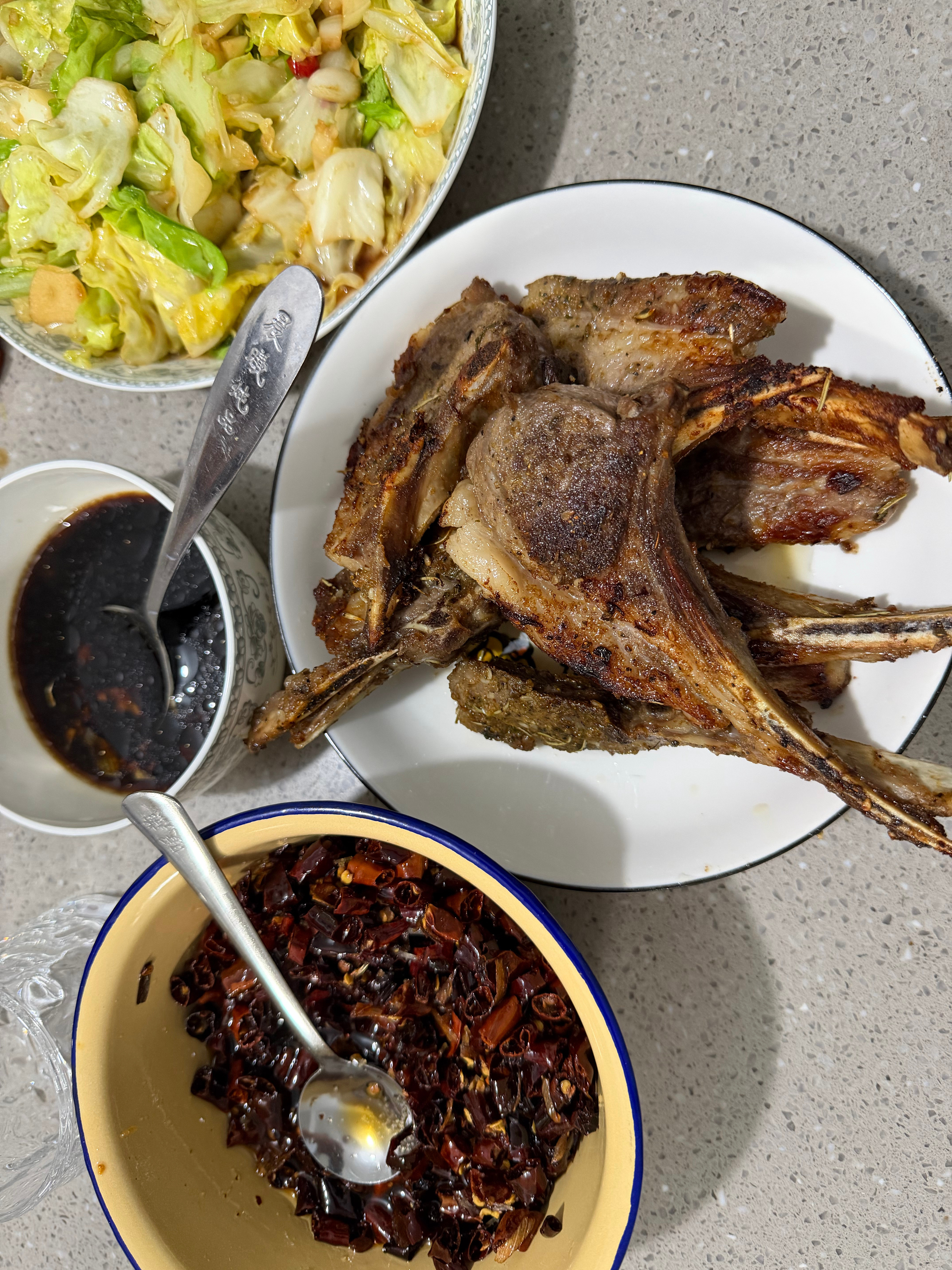跑再多也瘦不下来的原因，就是太馋、又太能吃了！跑不动的美食用昱皇的话说，就是还