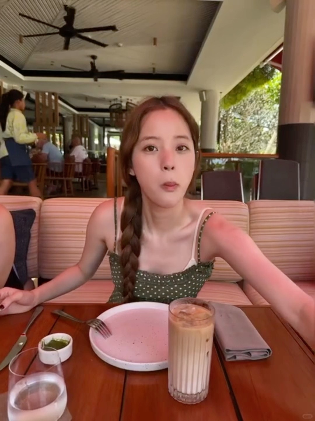 欧阳娜娜真的是美商特别高的小女孩