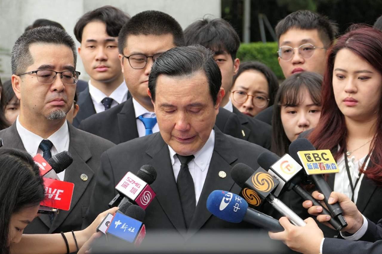 马英九太绝情！萧旭岑跟了马英九这么多年，现在马英九却要把他送进监狱。萧旭岑