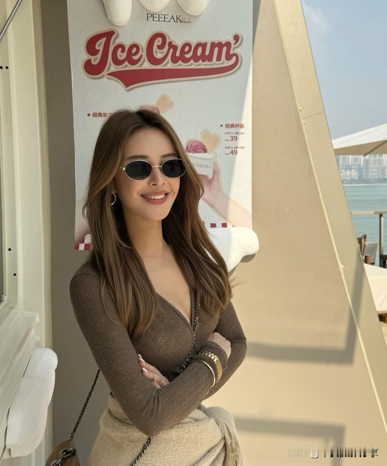 胸大的女生怎么穿衬衫好看