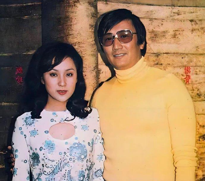 1974年，甄珍和谢贤结婚的第六天，就被刘家昌疯狂追求，甄珍走到哪跟到哪，气得谢