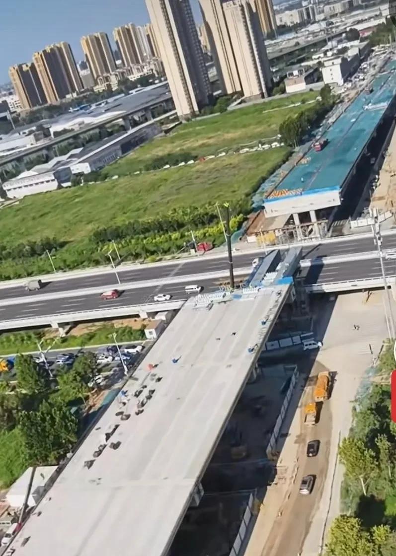 石家庄和平路高架跨复兴大街这进度简直绝了！和平路提升可是2025年重点项目，从开