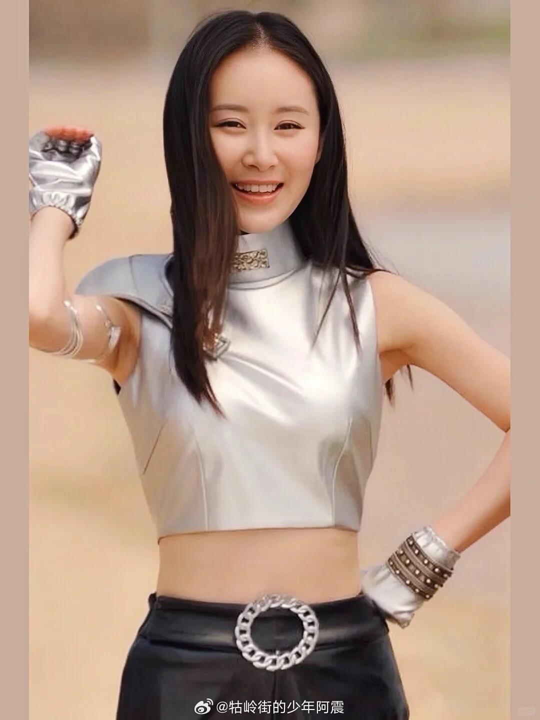 搞不懂舒畅为什要去做医美要动脸，自然老去也是很美的啊，明明当年在《宝莲灯》《魔幻手机》中那么灵动，演