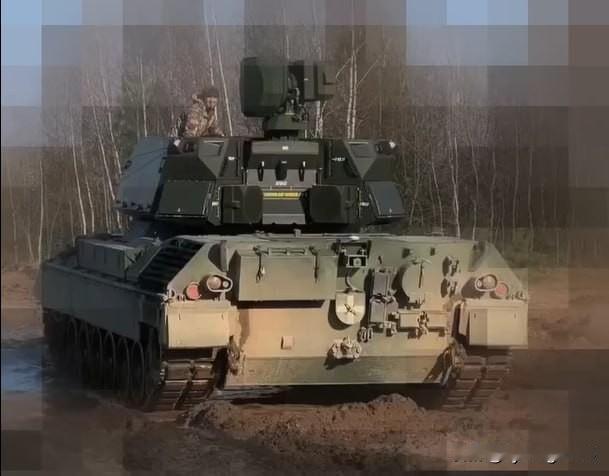 🇩🇪🇺🇦这是德国“天行者35”（Skyranger35）自行高射炮首次
