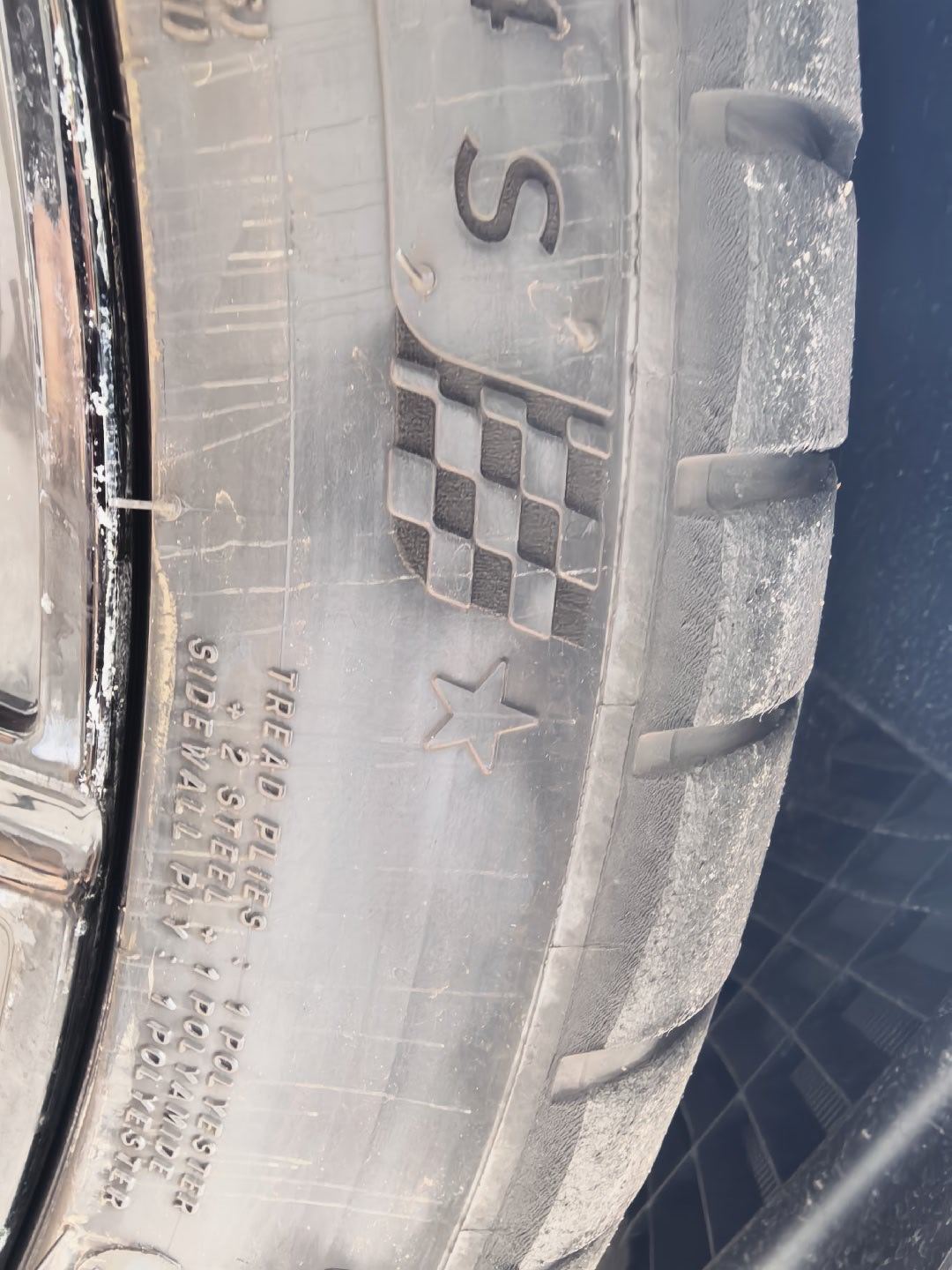 宝马精英驾驶培训，41℃天气干一天，车稳定性真的没得说，S58不服不行！另外不得