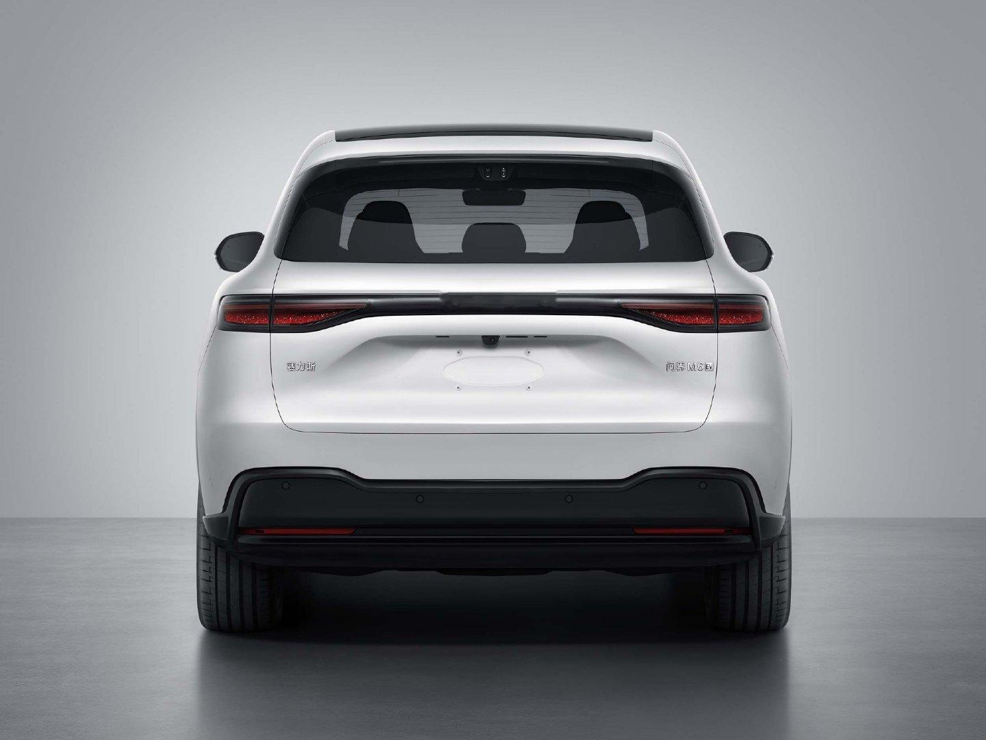 问界M6工信部信息长:4960mm宽1985mm高:1736mm轴距:2950m