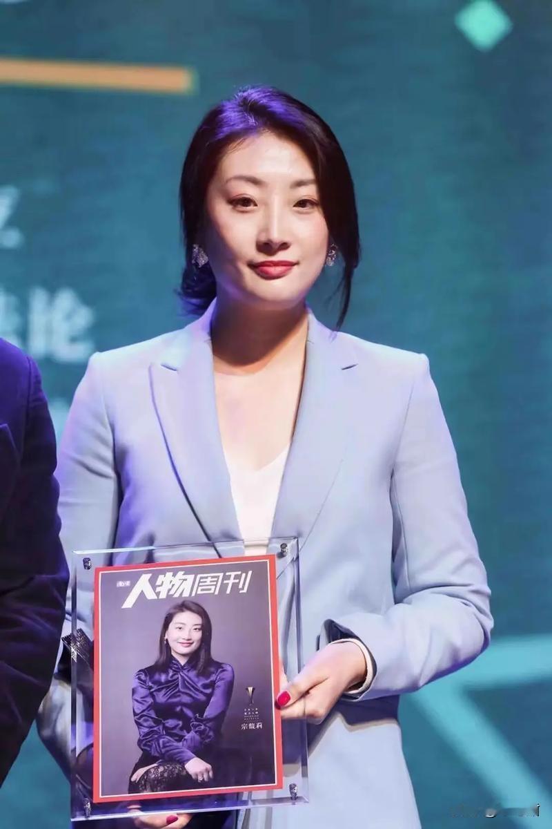 第一财经报道，宗馥莉已经辞职了。有人说宗馥莉的辞职有多方原因。宗馥莉本人一直