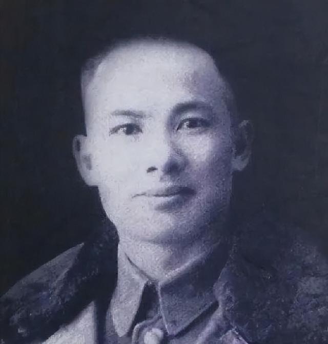 1984年6月15日，陈再道将军参加黄埔军校建校60周年的纪念会，来到会场时，迎