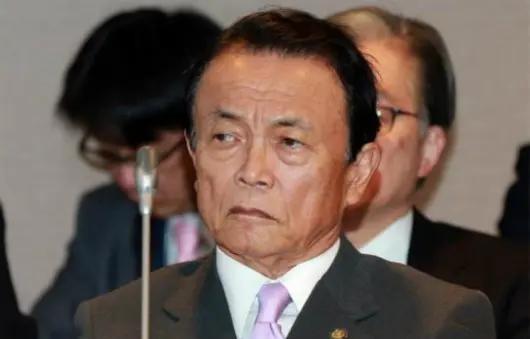 麻生太郎对高市早苗喊话，我们要反着理解才对日本右翼势力最大的头子麻生太郎，近日终