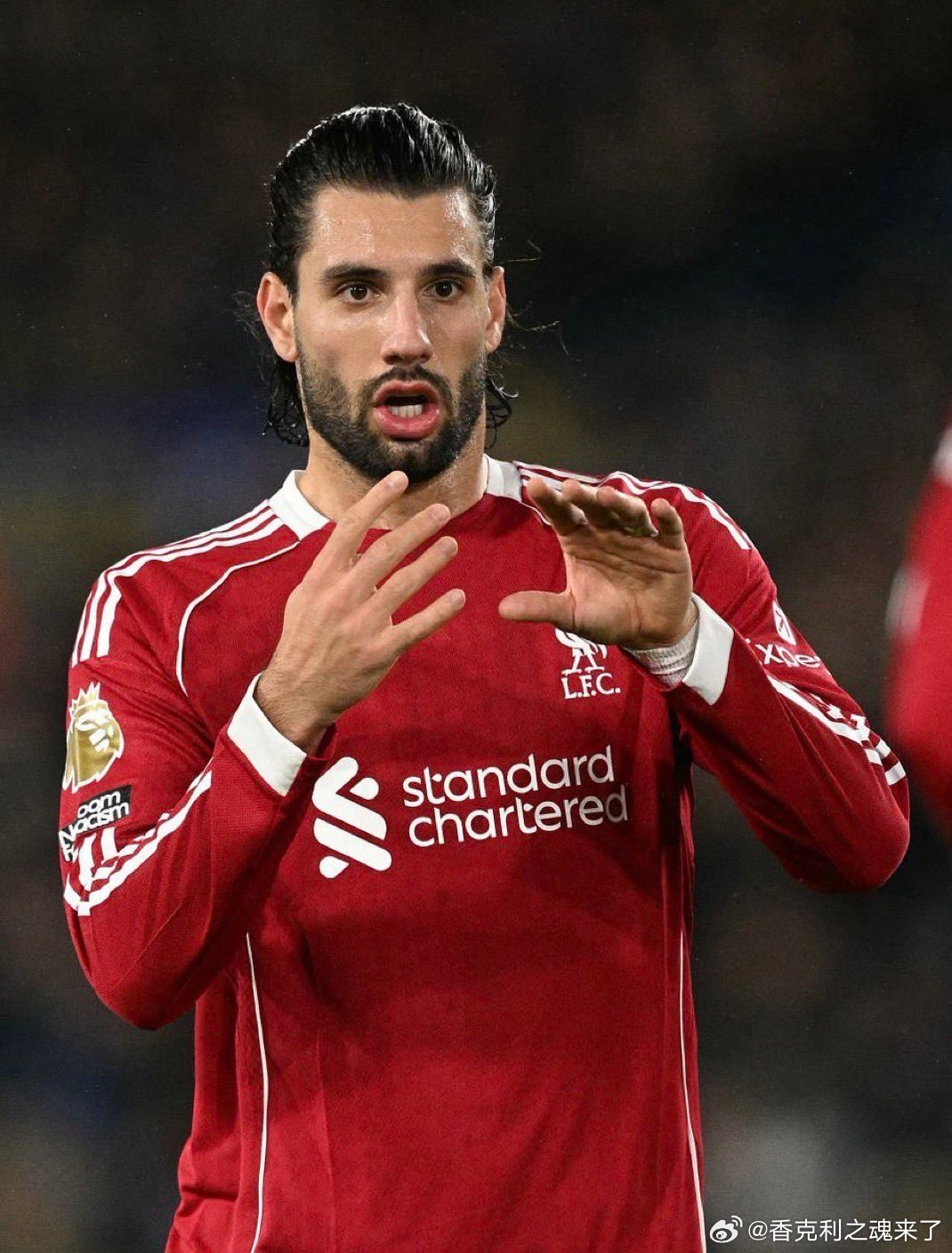 利物浦回声报记者戈斯特透露利物浦正在与索博斯洛伊的经纪人进行谈判，希望敲定一份新