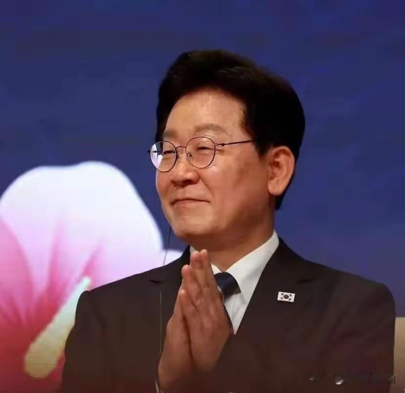 2026年5月12日，韩国总统府政策室长金容范突然提议，要用人工智能产业赚的超额