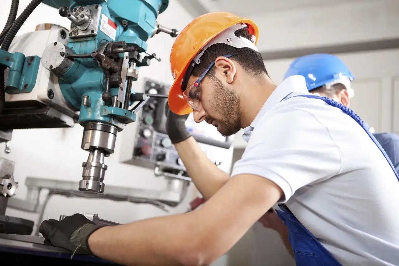 德国工厂为什么能让工人一辈子待在同一个地方干到退休？工人们自己为什么也愿意留下？