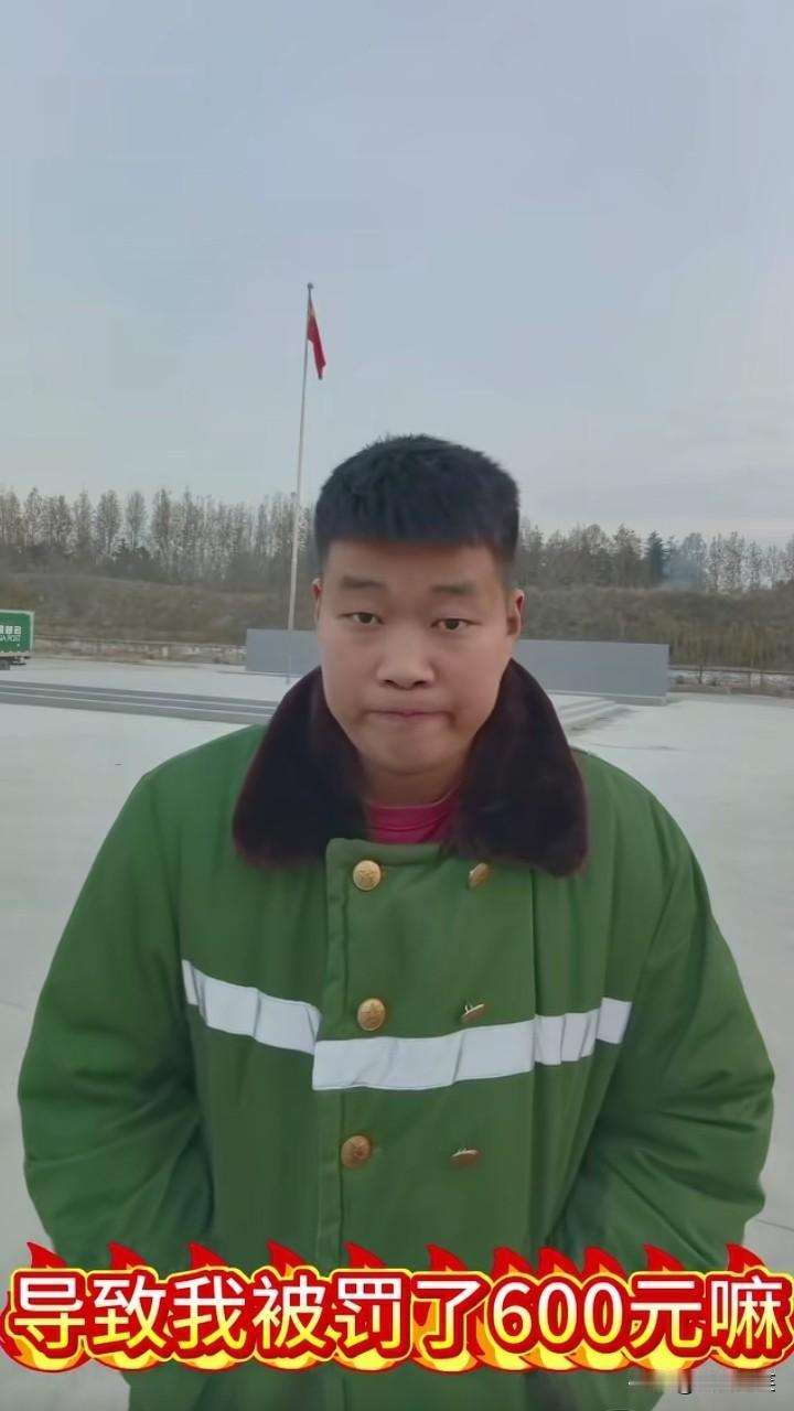 最近山东的白嫖党有点多，山东潍坊高密的李女士，花了43.9元购买订婚的摆拍酒，订