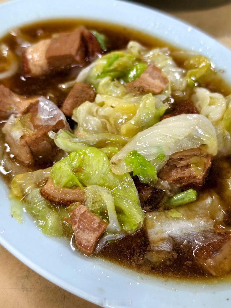 喜欢药材味浓郁的肉骨茶马来西亚·乔治市，槟城，马来西亚