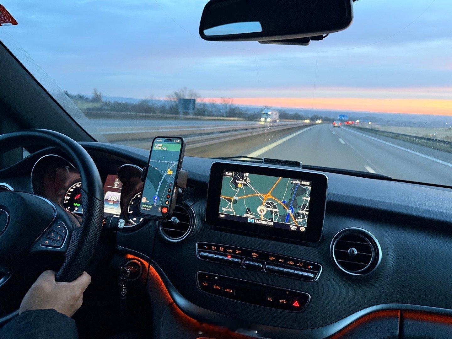 归心似箭，油门焊死