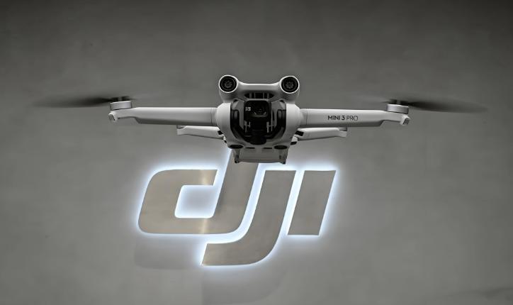 因专利权属纠纷，大疆正式起诉影石 据媒体报道，深圳市大疆创新科技有限公司近日