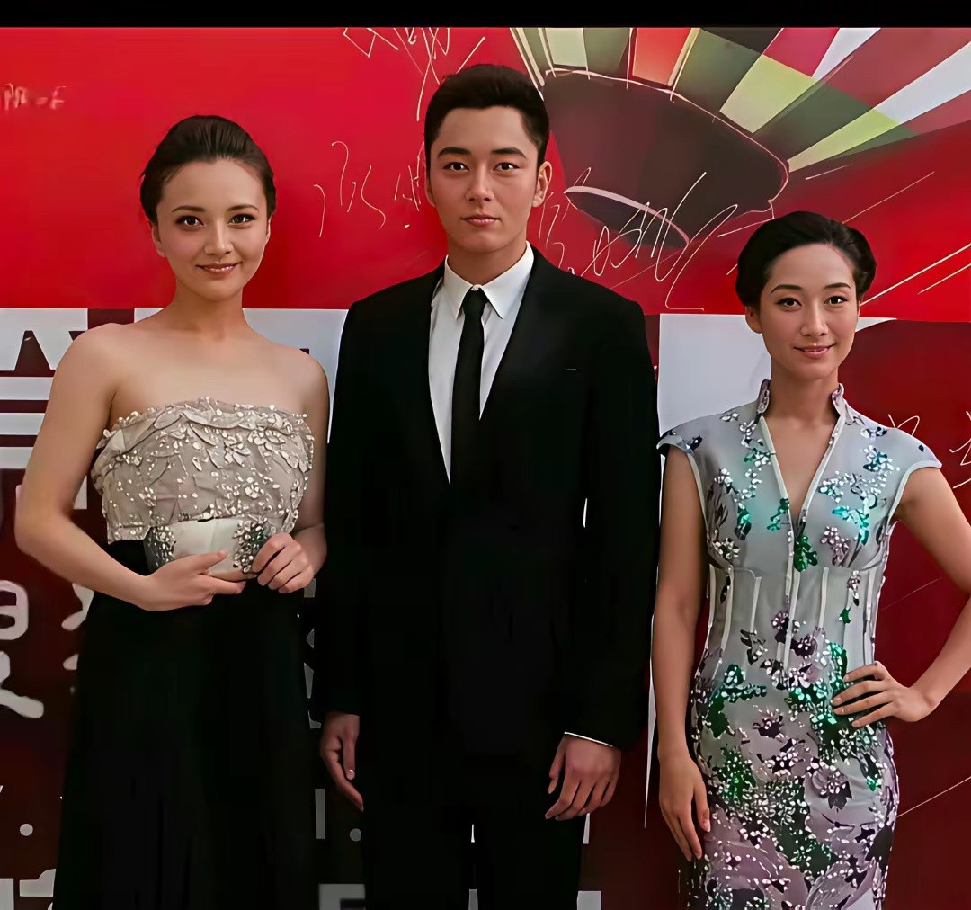 这就是为啥安陵容在甄嬛传里不吃香的原因吧？个子又矮还比较素！怪不得甄嬛传以后再也