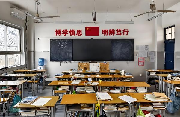 上了高中才知道:高中能维持在550分以上，对于普通家庭而言，绝对不是一个低