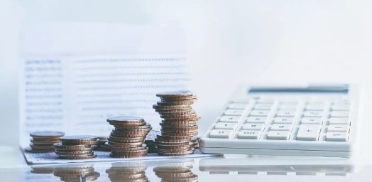 【专家称贷款增长放缓或将成常态】贷款增长较之前放缓或将成为常态。5月14日，央
