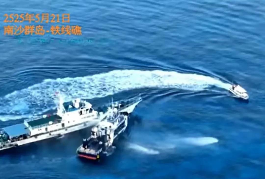 南海风云再起！菲律宾船只硬闯铁线礁，中国海警果断出击维护主权