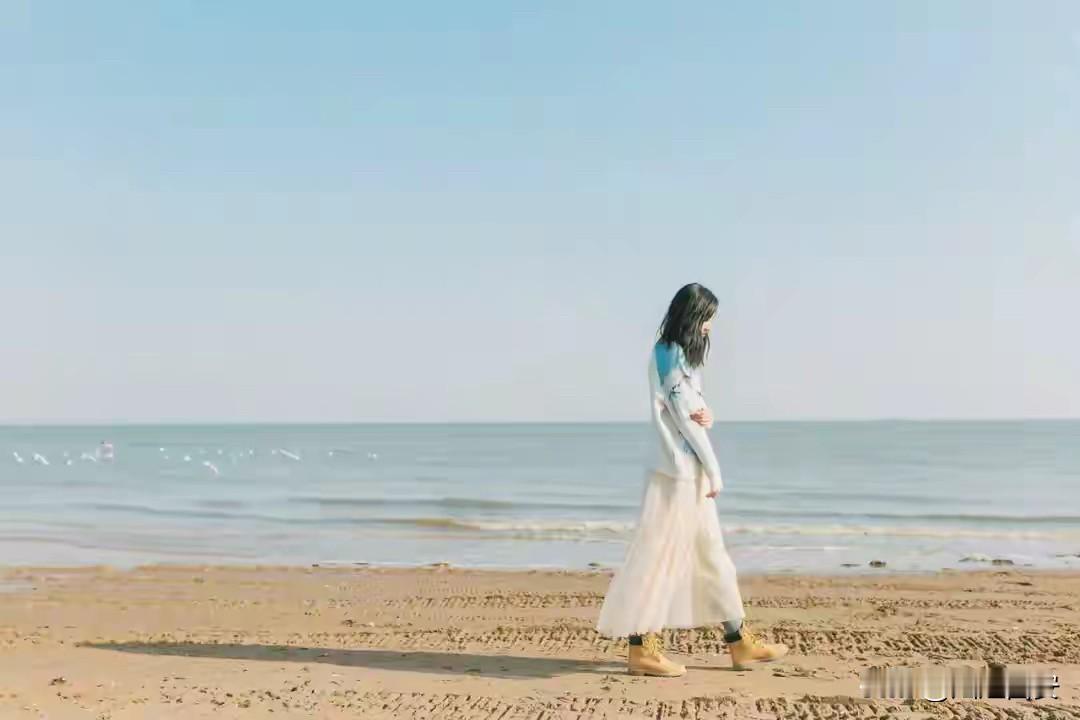 生活中，遇到诋毁你的人，你不要生气，而应该高兴。因为自己的努力，取得了