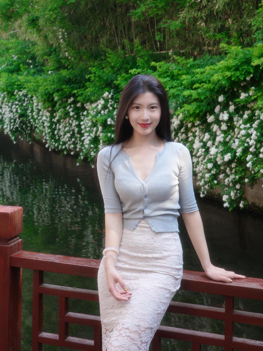 趵突泉之挤不到前排拍照📷园子里也好拍呀！