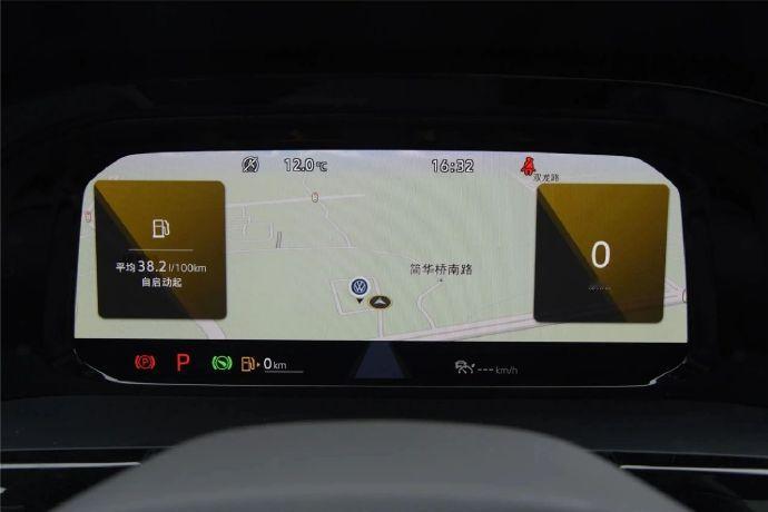 大众途昂2022款330TSI两驱尊崇豪华版引领未来余光前行，照引未来所向