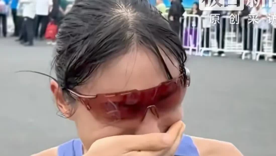 不是吧！张水华底细都被扒出来了！她这次参加马拉松不是冠军，是哈尔滨马拉松国内