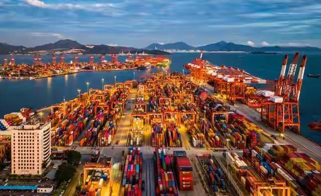 什么时候我们可以宣布与中国贸易不接受美元？全世界所有国家的商品贸易逆差总额大