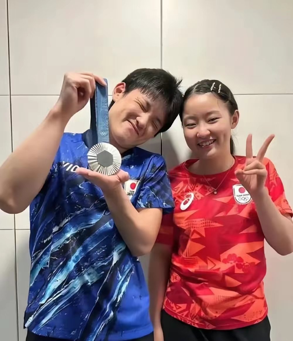 张本智和和张本美和兄妹两个其实还是很能挣钱的。张本智和2025年年收入约190万