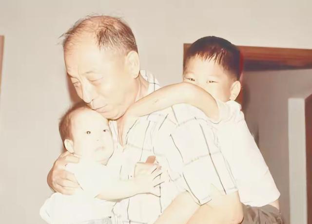 2024年8月13日，张学良最小的儿子张闾琳在美国逝世，享年94岁。九岁，本