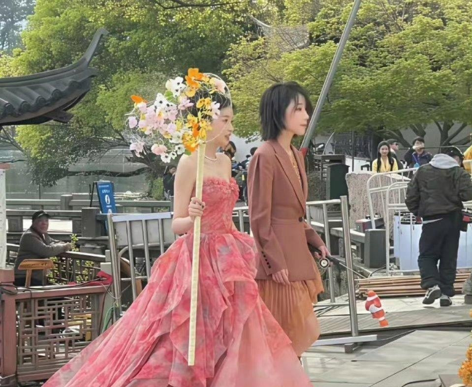 天呐！孙怡都32岁了吧？真人比镜头里还好看。