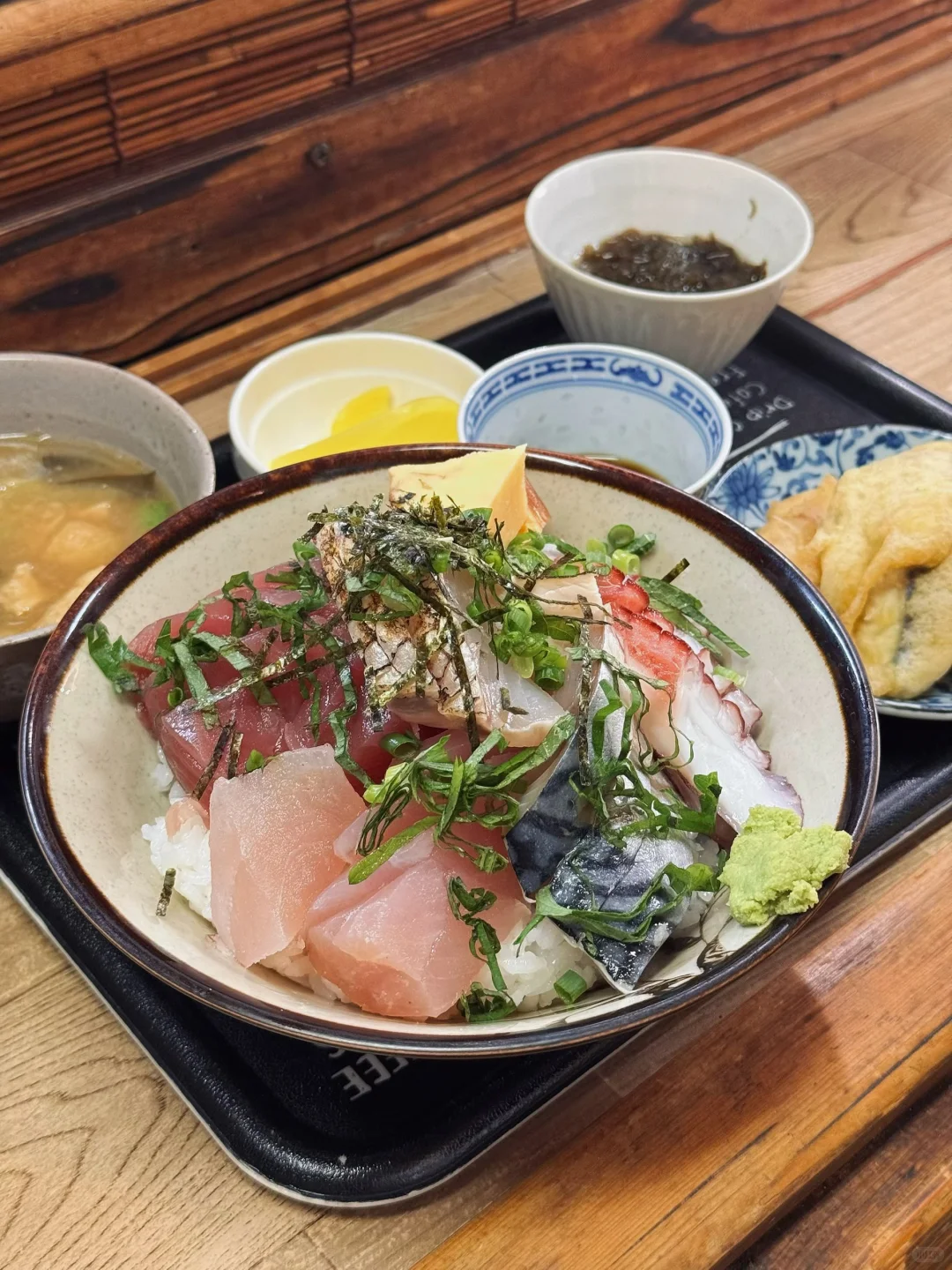 冲绳🇯🇵一天只开2.5h的海鲜饭！人均不到50！