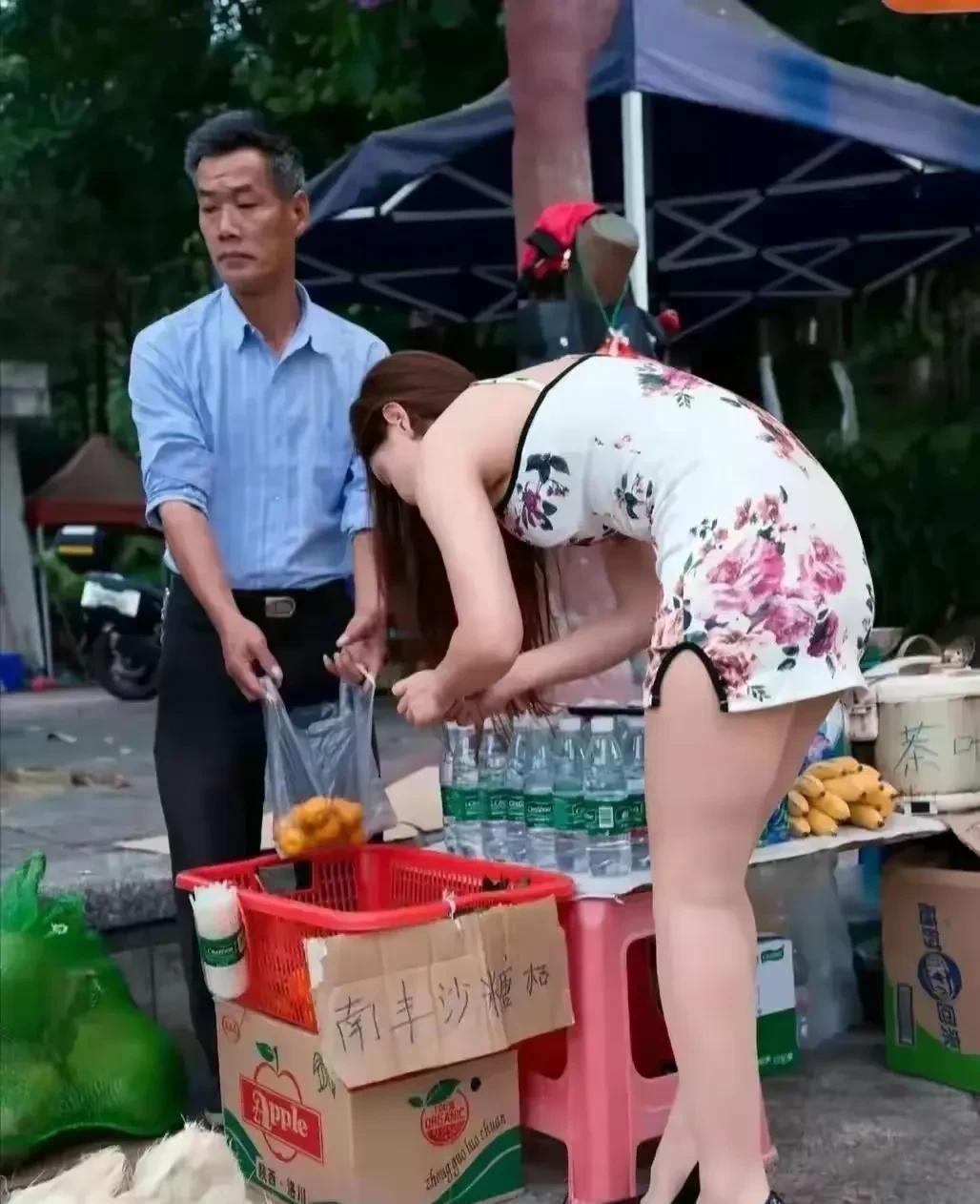 全网控制力最强的人，拒腐蚀永不沾，人品杠杠的，大姐赶紧抬起头吧！