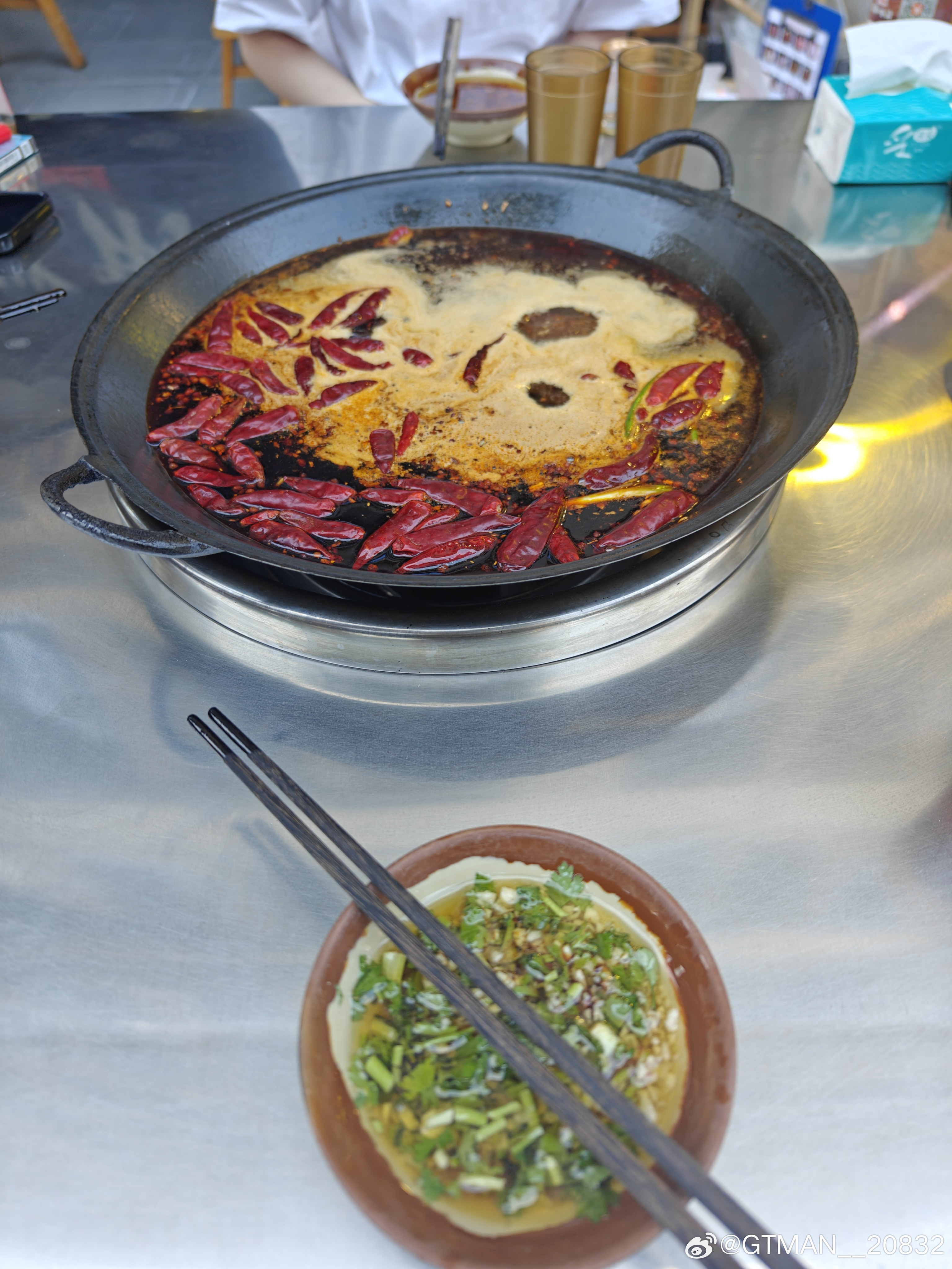 又到了可以室外吃火锅的季节，巴适。​​​