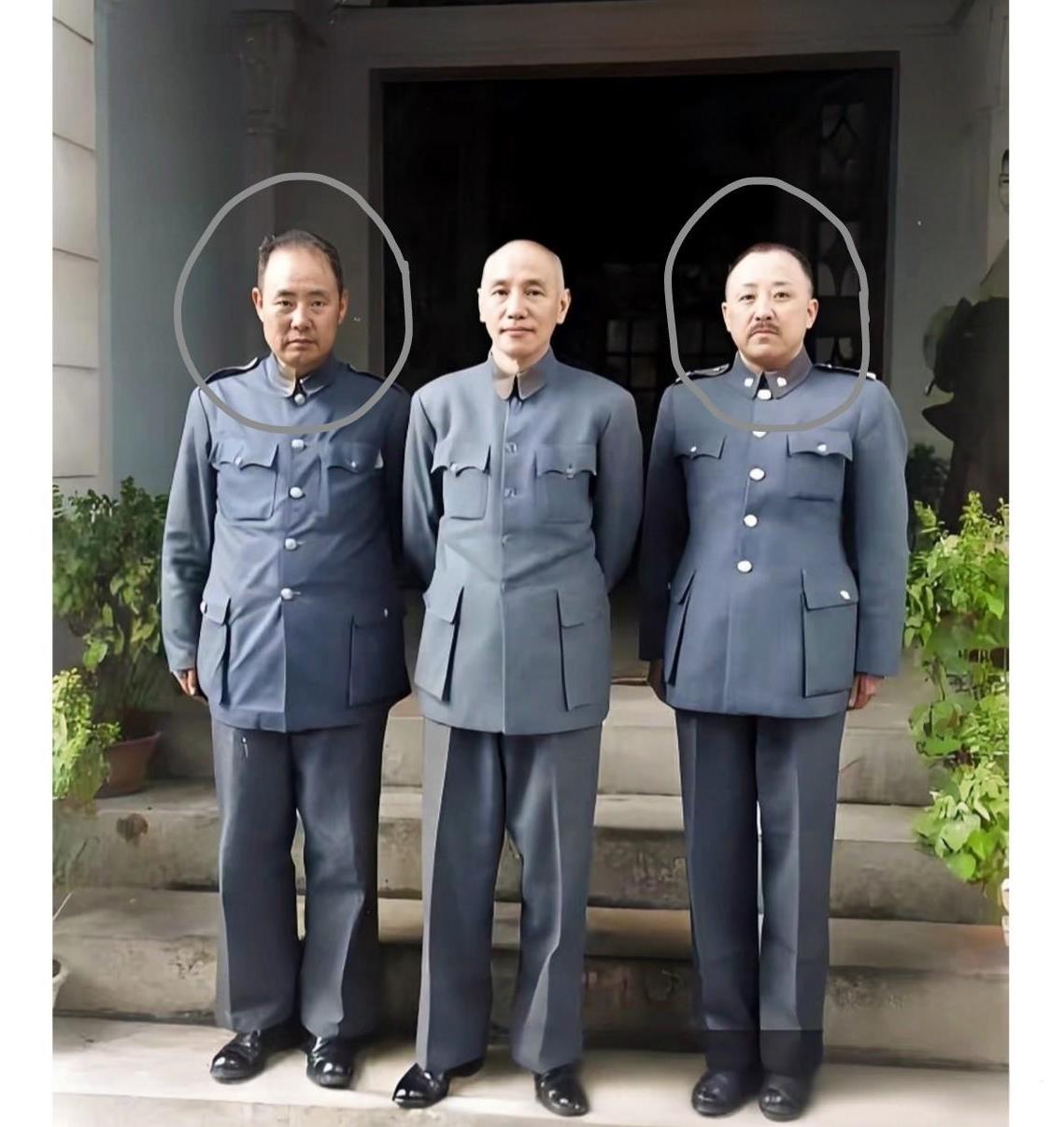 这才是上世纪四十年代末蒋中正在北平的真实样貌，并非电视剧里的演员，也不是演戏，站