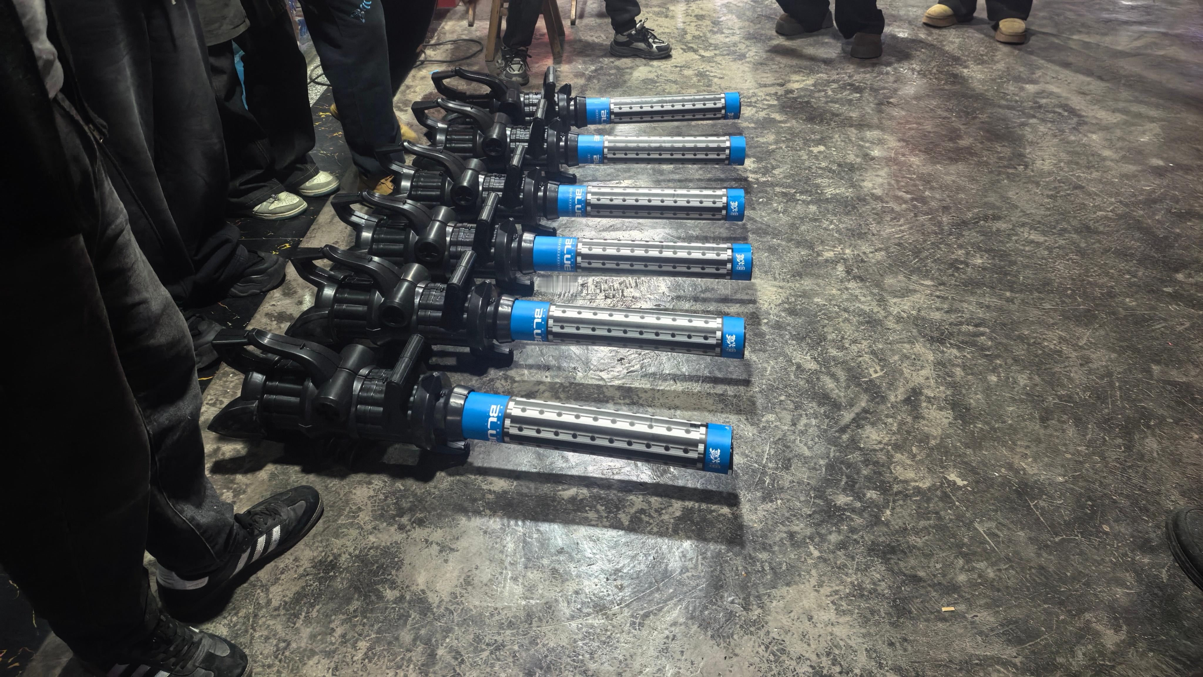 这一排烟花1200块钱，买到真加特林烟花了烟花