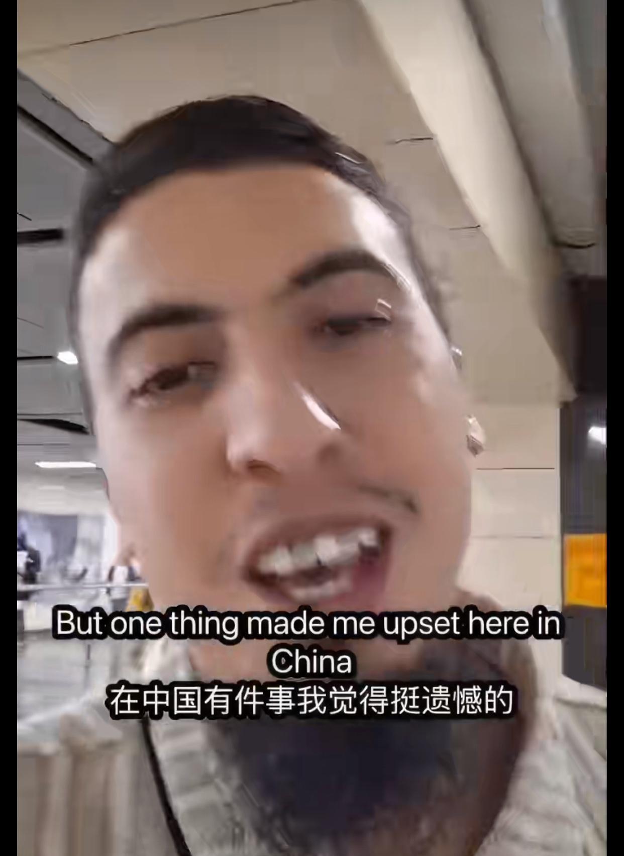 11月6日一外国男子吐槽中国人太冷漠了…原来是他在中国搬了新家他说，左邻右舍